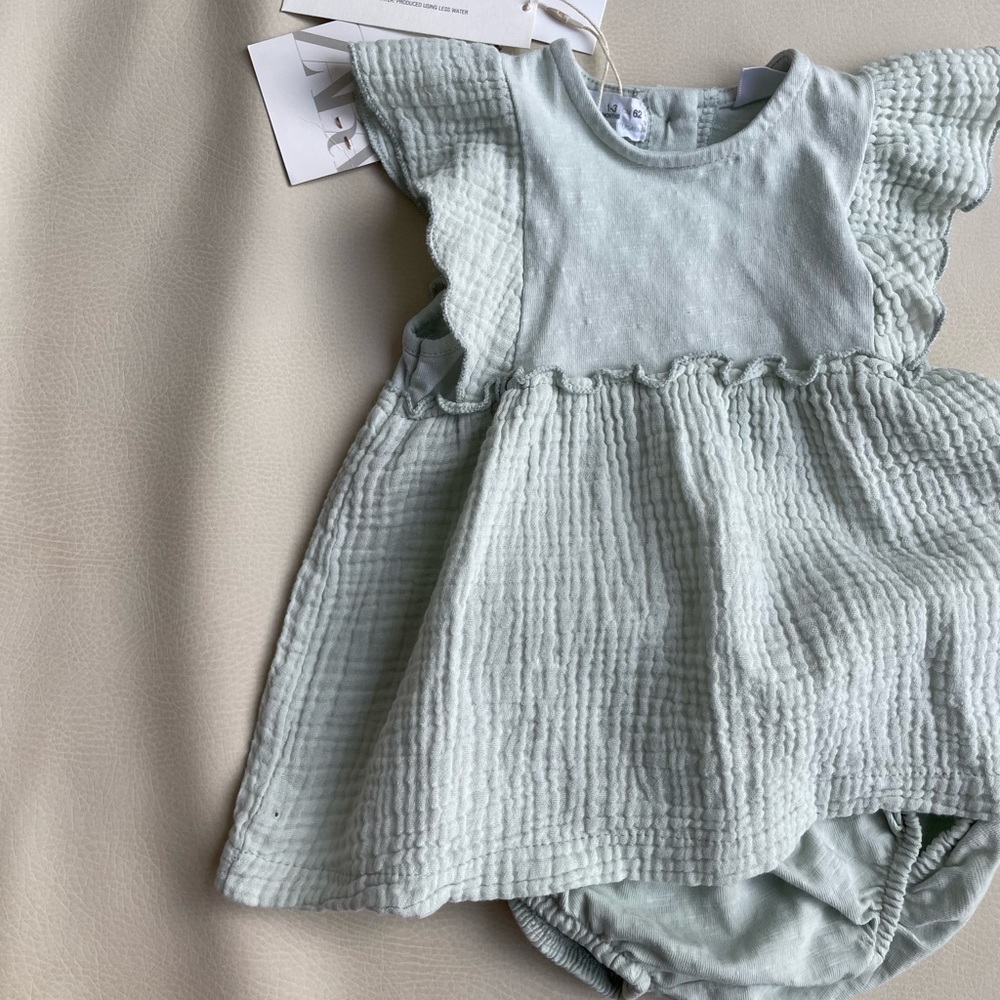 Zara baby Dress With bloomers 1-3 month & 3-6 months - Picture 3 of 11